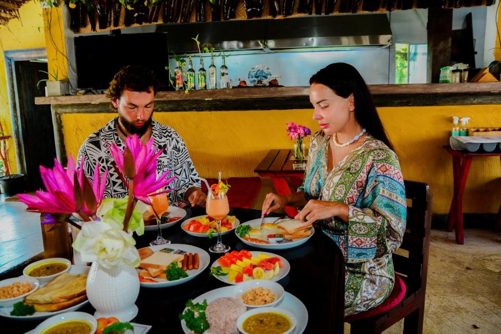 מלון אונה ואטונה Coconut Style Restaurant & Milinda Guest מראה חיצוני תמונה